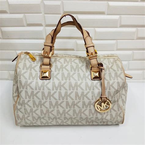 michael kors replica bags alibaba|michael kors handbags clearance sale.